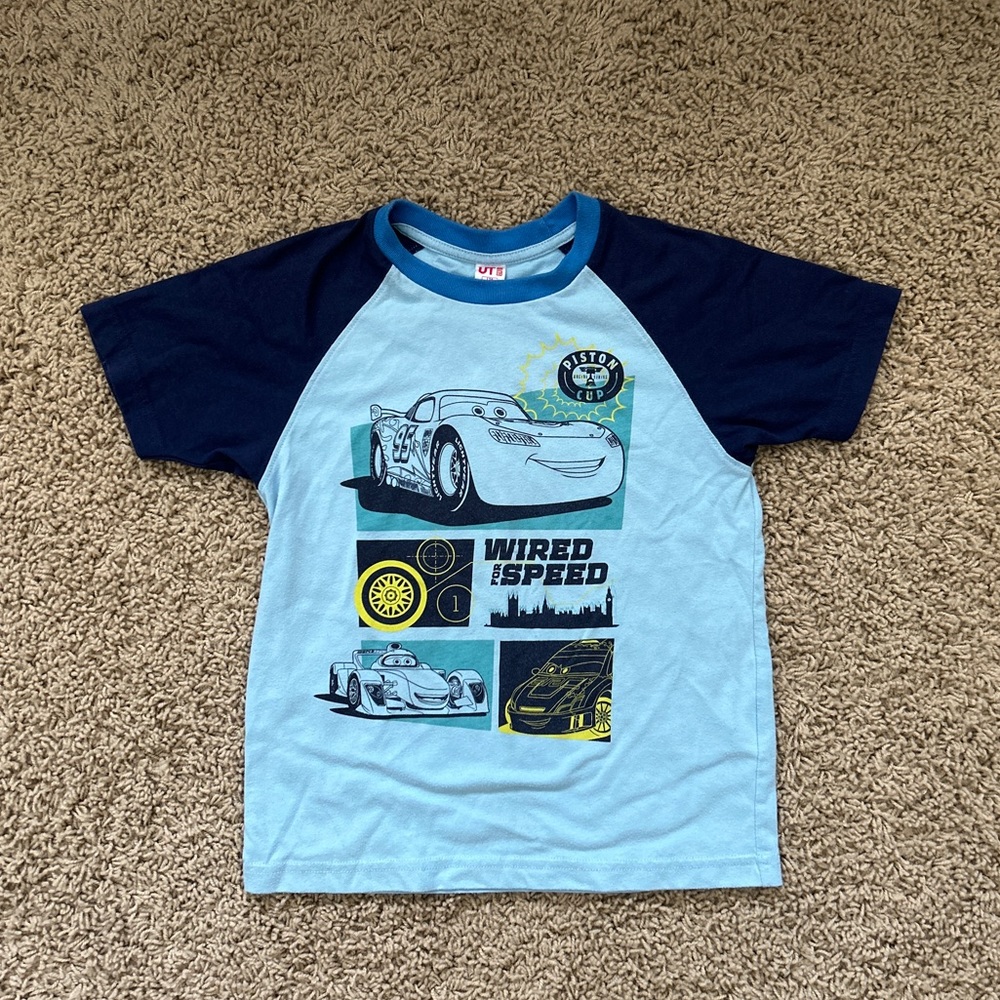 3 for $15 ⭐️ Uniqlo Disney Cars Short Sleeve T-shirt, Boys Size 5 / 6 (JPN 120)